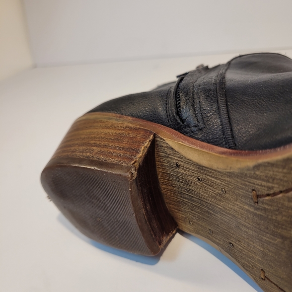 Sam Edelman Petty | Black Leather Ankle Booties - Picture 14 of 14